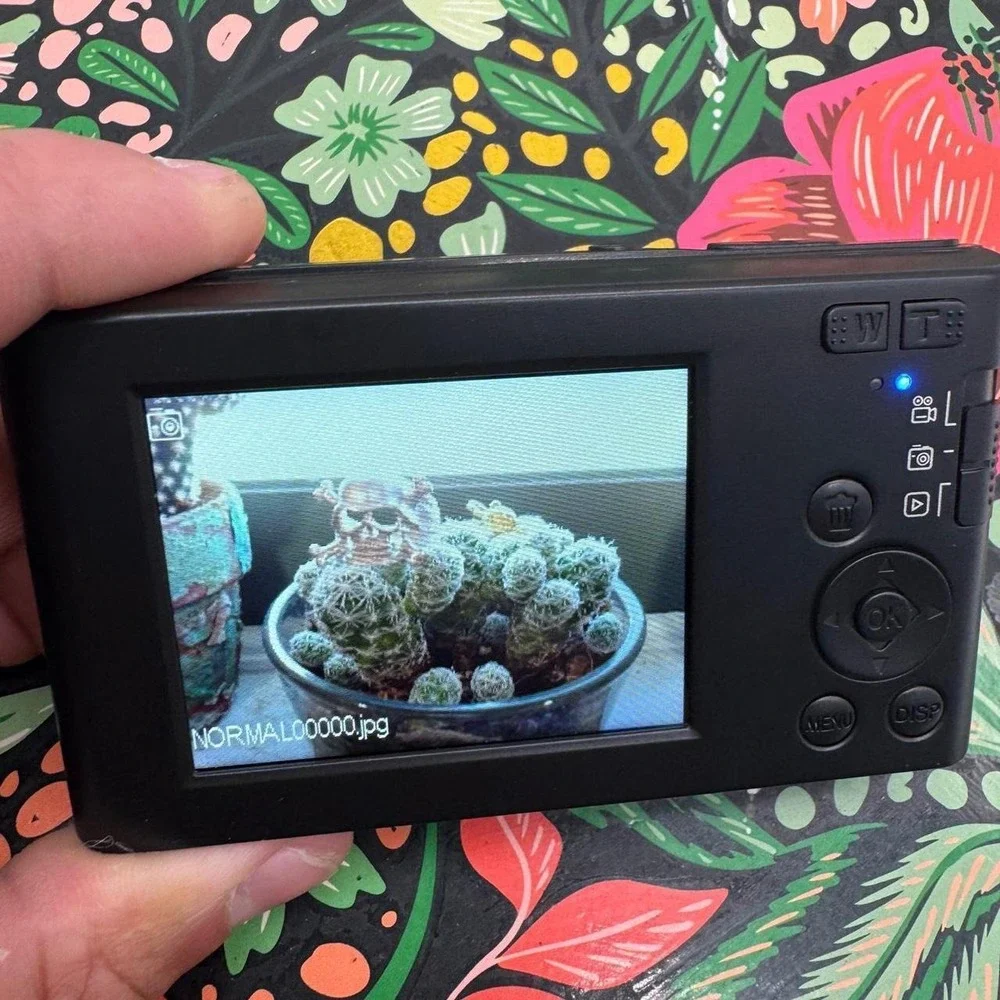 Pocket Digital Camera 44.0MP 16X Zoom Compact Point and Shoot Black with Box